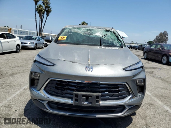 2024 Buick Encore GX Preferred с VIN KL4AMBSL9RB210202, выставлен на аукционе Copart как лот 58220735 с пробегом Не указан миль и Списание • Salvage title. История ставок и продаж доступна на DreamBid. Изображение 5.