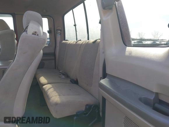 2003 Ford Super Duty F-250 XL with VIN 1FTNX21P93EC62695, listed as a IAAI auction lot 41687232 with 227,181 mi miles. Bid and sale history available at carsss.com. Image 8.