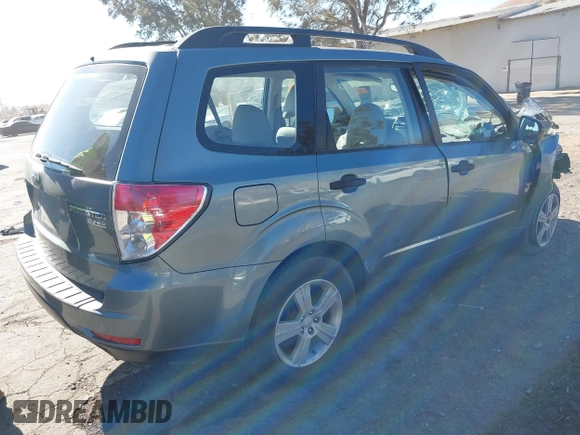 2011 Subaru Forester X z VIN JF2SHABCXBH700936, wystawiony jako IAAI lot #41370510 z przebiegiem 160 626 mil mil oraz . Historia ofert i sprzedaży dostępna na DreamBid. Obrazek 4.