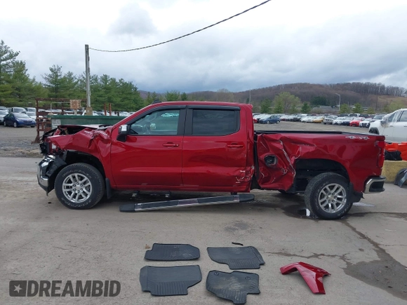 2021 Chevrolet Silverado 1500 LT with VIN 3GCUYDED8MG222154, listed as a IAAI auction lot 41923543 with 39,500 mi miles. Bid and sale history available at carsss.com. Image 13.