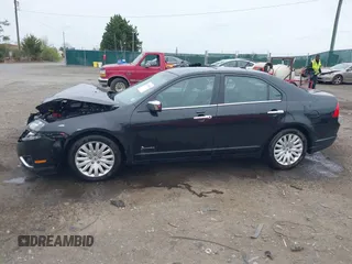 2010 Ford Fusion Hybrid with VIN 3FADP0L38AR263525, listed as a IAAI auction lot 41952084 with 112,681 mi miles. Bid and sale history available at carsss.com. Image 14.