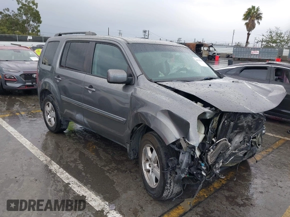 2011 Honda Pilot EX with VIN 5FNYF3H49BB026174, listed as a IAAI auction lot 41795460 with 201,488 mi miles and . Bid and sale history available at carsss.com. Image 1.
