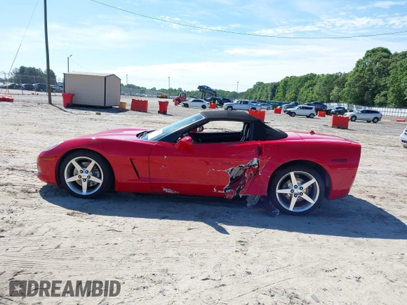 2005 Chevrolet Corvette with VIN 1G1YY34U755127969, listed as a IAAI auction lot 42188519 with 50,101 mi miles and . Bid and sale history available at DreamBid. Image 6.