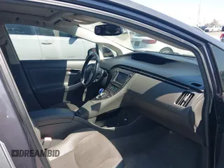 2010 Toyota Prius II with VIN JTDKN3DU8A0165868, listed as a IAAI auction lot 41860926 with 148,827 mi miles. Bid and sale history available at carsss.com. Image 5.