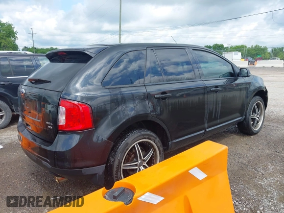 2014 Ford Edge SEL z VIN 2FMDK4JC3EBA01026, wystawiony jako IAAI lot #42229792 z przebiegiem 190 087 mil mil oraz . Historia ofert i sprzedaży dostępna na DreamBid. Obrazek 4.
