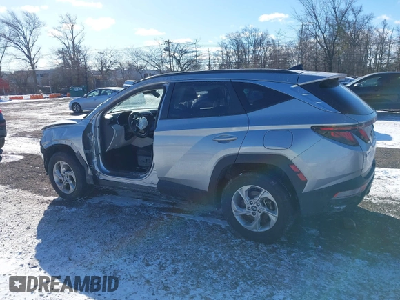 2024 Hyundai Tucson SEL with VIN KM8JBCDE0RU273270, listed as a IAAI auction lot 41264881 with 13,129 mi miles and . Bid and sale history available at carsss.com. Image 13.