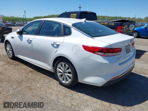 2016 Kia Optima LX with VIN 5XXGT4L31GG008961, listed as a IAAI auction lot 42148050 with 184,465 mi miles. Bid and sale history available at carsss.com. Image 3.
