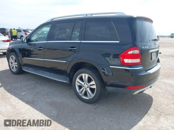 2011 Mercedes-Benz GL-Class GL 450 with VIN 4JGBF7BE9BA687478, listed as a IAAI auction lot 41892450 with 238,331 mi miles. Bid and sale history available at carsss.com. Image 3.