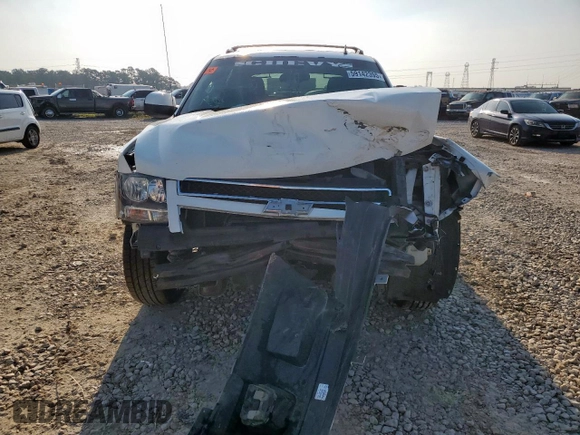 2011 Chevrolet Avalanche LS with VIN 3GNMCEE02BG223497, listed as a Copart auction lot 59142395 with 213,471 mi miles and Salvage title. Bid and sale history available at DreamBid. Image 5.