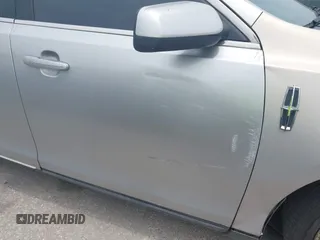 2009 Lincoln MKS с VIN 1LNHM94R99G611617, выставлен на аукционе IAAI как лот 42288299 с пробегом 115 320 миль миль и . История ставок и продаж доступна на DreamBid. Изображение 13.