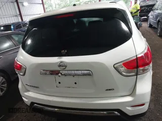 2014 Nissan Pathfinder SL with VIN 5N1AR2MM9EC600035, listed as a IAAI auction lot 42353692 with 134,323 mi miles and . Bid and sale history available at DreamBid. Image 16.
