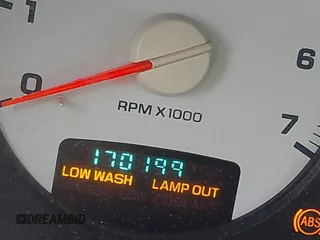 2002 Dodge 1500 with VIN 1D7HU18Z52J261188, listed as a IAAI auction lot 42073270 with 170,199 mi miles and . Bid and sale history available at DreamBid. Image 15.