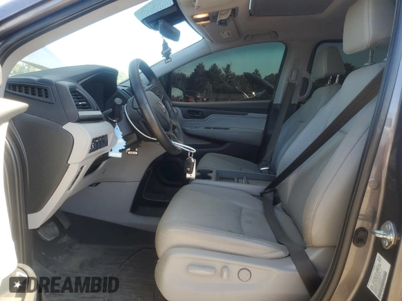 2019 Honda Odyssey EX-L z VIN 5FNRL6H79KB045249, wystawiony jako Copart lot #57108075 z przebiegiem 86 038 mil mil oraz Szkoda całkowita • Salvage title. Historia ofert i sprzedaży dostępna na DreamBid. Obrazek 7.