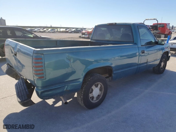 1998 Chevrolet C/K 1500 with VIN 1GCEC14W2WZ151699, listed as a Copart auction lot 81501904 with 246,372 mi miles and Salvage Title. Bid and sale history available at carsss.com. Image 3.
