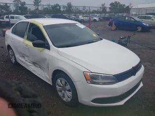 2012 Volkswagen Jetta S с VIN 3VW1K7AJXCM382289, выставлен на аукционе IAAI как лот 41631292 с пробегом 92 764 миль миль и . История ставок и продаж доступна на DreamBid. Изображение 1.