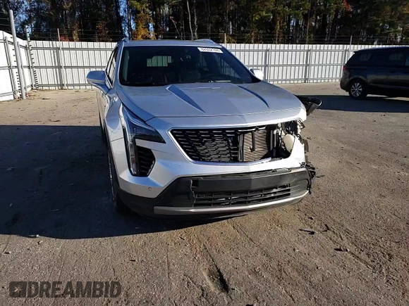 2020 Cadillac XT4 FWD Premium Luxury z VIN 1GYFZCR45LF078258, wystawiony jako Copart lot #82302144 z przebiegiem 81 643 mil mil oraz Szkoda całkowita • Salvage title. Historia ofert i sprzedaży dostępna na DreamBid. Obrazek 11.