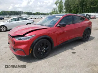 2023 Ford Mustang Mach-E Premium z VIN 3FMTK3R71PMA62728, wystawiony jako Copart lot #54690335 z przebiegiem 23 479 mil mil oraz Szkoda całkowita • Salvage title. Historia ofert i sprzedaży dostępna na DreamBid. Obrazek 1.