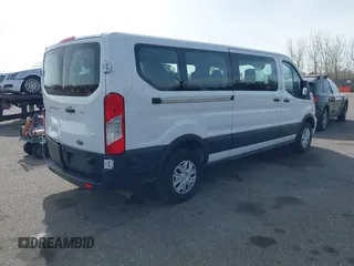 2024 Ford Transit Passenger XL с VIN 1FBAX2Y82RKA83460, выставлен на аукционе IAAI как лот 41840551 с пробегом 19 106 миль миль и . История ставок и продаж доступна на DreamBid. Изображение 4.
