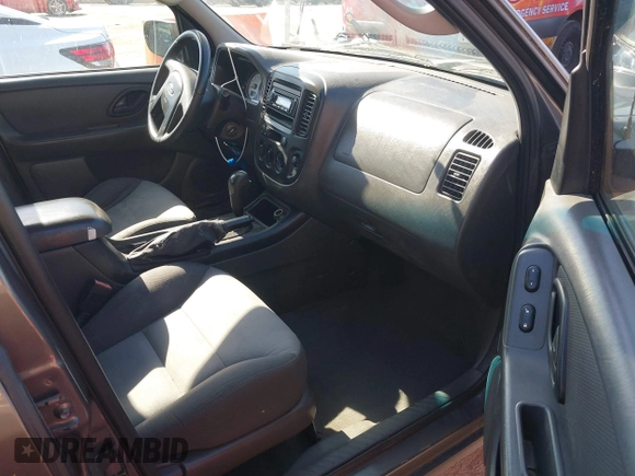 2005 Ford Escape XLS Value with VIN 1FMYU02Z25KA84168, listed as a IAAI auction lot 42690711 with 163,834 mi miles and . Bid and sale history available at DreamBid. Image 5.