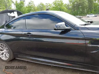 2016 BMW M4 z VIN WBS3R9C50GK337094, wystawiony jako IAAI lot #42167108 z przebiegiem 70 085 mil mil oraz . Historia ofert i sprzedaży dostępna na DreamBid. Obrazek 14.