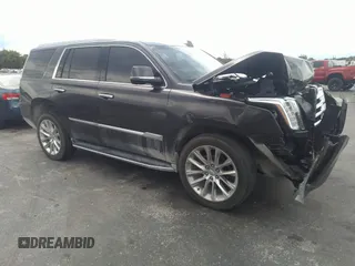 2018 Cadillac Escalade Luxury z VIN 1GYS3BKJ7JR204609, wystawiony jako IAAI lot #40951011 z przebiegiem 79 335 mil mil oraz . Historia ofert i sprzedaży dostępna na DreamBid. Obrazek 1.