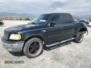 2003 Ford F-150 XLT with VIN 1FTRW07L33KB17103, listed as a Copart auction lot 49471045 with 194,367 mi miles and Salvage Title. Bid and sale history available at carsss.com. Image 1.