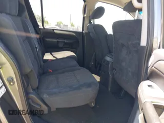 2014 Nissan Armada SV z VIN 5N1AA0NC3EN606418, wystawiony jako IAAI lot #42189969 z przebiegiem 120 912 mil mil oraz . Historia ofert i sprzedaży dostępna na DreamBid. Obrazek 8.