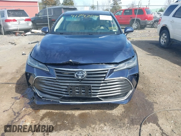 2019 Toyota Avalon XLE with VIN 4T1BZ1FB4KU034320, listed as a IAAI auction lot 41747802 with 73,064 mi miles. Bid and sale history available at carsss.com. Image 6.