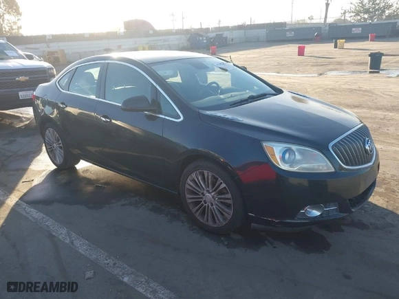 2014 Buick Verano with VIN 1G4PP5SK0E4125792, listed as a IAAI auction lot 41397358 with 133,323 mi miles. Bid and sale history available at carsss.com. Image 1.