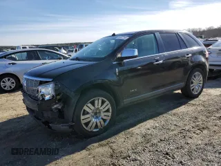 2010 Lincoln MKX with VIN 2LMDJ8JC2ABJ35213, listed as a Copart auction lot 88647795 with 178,367 mi miles and Salvage Title. Bid and sale history available at carsss.com. Image 1.
