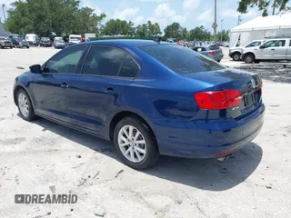 2011 Volkswagen Jetta SE с VIN 3VWDX7AJ2BM013231, выставлен на аукционе IAAI как лот 42400713 с пробегом 117 923 миль миль и . История ставок и продаж доступна на DreamBid. Изображение 3.