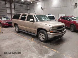 2005 Chevrolet Suburban LT with VIN 1GNEC16Z25J112896, listed as a IAAI auction lot 41610129 with 361,954 mi miles. Bid and sale history available at carsss.com. Image 1.