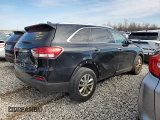 2018 Kia Sorento LX with VIN 5XYPG4A38JG372465, listed as a Copart auction lot 49063795 with 95,432 mi miles and Salvage Title. Bid and sale history available at carsss.com. Image 3.