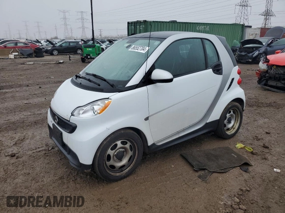 2015 Smart fortwo Passion z VIN WMEEJ3BA3FK791701, wystawiony jako Copart lot #86552704 z przebiegiem 27 313 mil mil oraz Szkoda całkowita • Salvage title. Historia ofert i sprzedaży dostępna na DreamBid. Obrazek 1.
