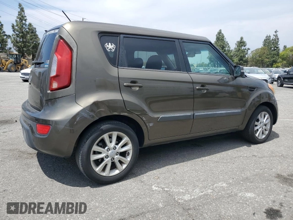 2013 Kia Soul + z VIN KNDJT2A62D7532020, wystawiony jako Copart lot #55184065 z przebiegiem 177 074 mil mil oraz Szkoda całkowita • Salvage title. Historia ofert i sprzedaży dostępna na DreamBid. Obrazek 3.