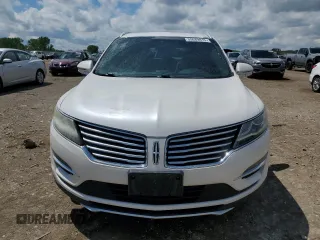 2017 Lincoln MKC Reserve with VIN 5LMCJ3C95HUL03813, listed as a Copart auction lot 55689815 with 149,766 mi miles and Salvage title. Bid and sale history available at DreamBid. Image 5.