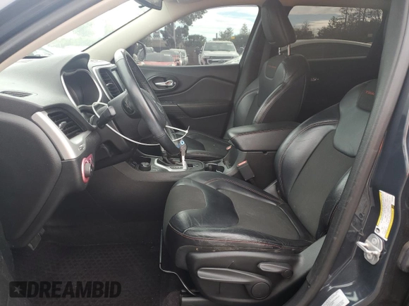 2017 Jeep Cherokee Trailhawk L Plus with VIN 1C4PJMBB1HW538426, listed as a Copart auction lot 81583654 with 120,602 mi miles and Salvage Title. Bid and sale history available at carsss.com. Image 7.