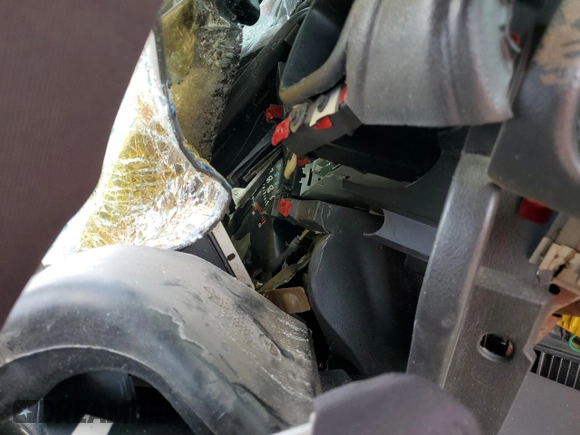 2001 Dodge 2500 z VIN 1B7KC236X1J274359, wystawiony jako Copart lot #70275354 z przebiegiem Nie podano mil oraz Nie do naprawy • Non repairable. Historia ofert i sprzedaży dostępna na DreamBid. Obrazek 9.