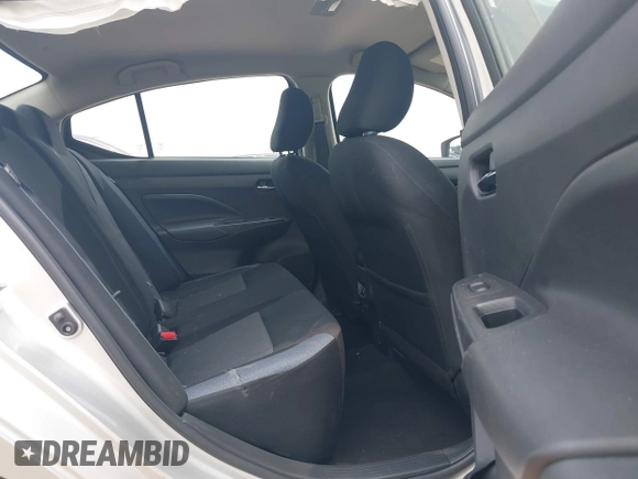 2023 Nissan Versa SV z VIN 3N1CN8EV6PL863550, wystawiony jako IAAI lot #42316295 z przebiegiem 43 353 mil mil oraz . Historia ofert i sprzedaży dostępna na DreamBid. Obrazek 8.