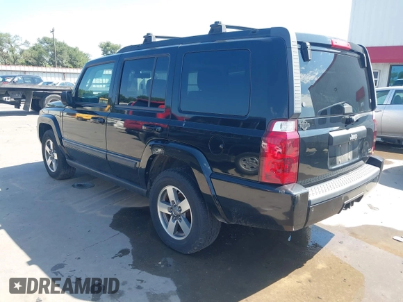 2007 Jeep Commander Sport z VIN 1J8HH48P97C619556, wystawiony jako IAAI lot #42343720 z przebiegiem 152 647 mil mil oraz . Historia ofert i sprzedaży dostępna na DreamBid. Obrazek 3.