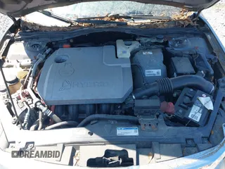 2010 Ford Fusion Hybrid z VIN 3FADP0L32AR148435, wystawiony jako IAAI lot #41987937 z przebiegiem 224 290 mil mil oraz . Historia ofert i sprzedaży dostępna na DreamBid. Obrazek 10.