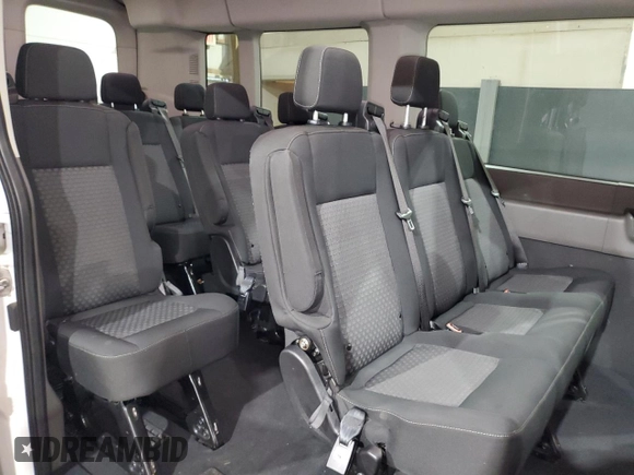 2023 Ford Transit Passenger XL z VIN 1FBAX2C84PKA94044, wystawiony jako Copart lot #58401205 z przebiegiem 42 644 mil mil oraz Czysty tytuł • Clean title. Historia ofert i sprzedaży dostępna na DreamBid. Obrazek 11.