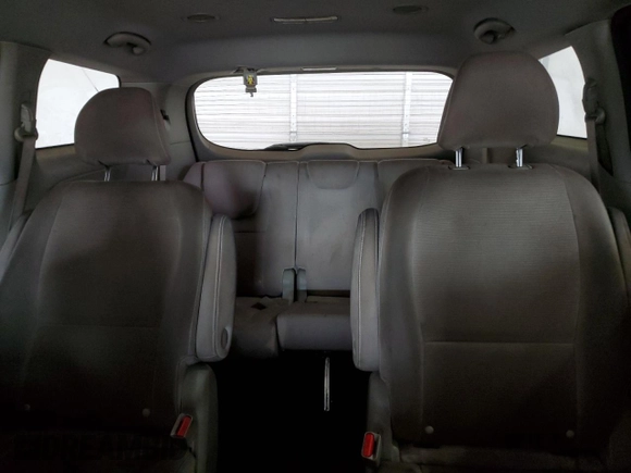 2015 Kia Sedona LX with VIN KNDMB5C10F6043899, listed as a Copart auction lot 53853005 with 152,788 mi miles and Clean Title. Bid and sale history available at DreamBid. Image 10.