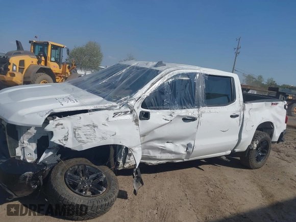 2021 Chevrolet Silverado 1500 Custom Trail Boss with VIN 3GCPYCEF1MG439764, listed as a IAAI auction lot 41868327 with 30,981 mi miles and . Bid and sale history available at DreamBid. Image 14.