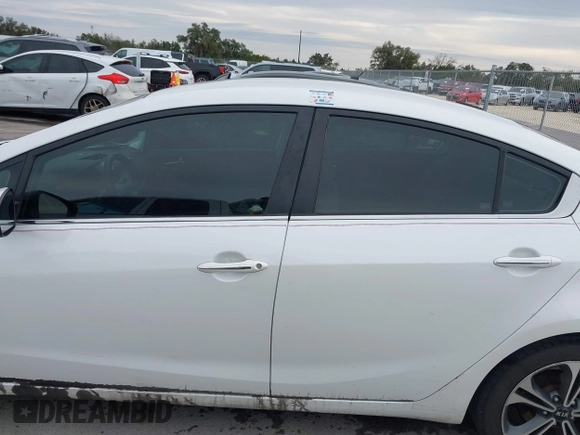 2014 Kia Forte EX with VIN KNAFX4A88E5089308, listed as a IAAI auction lot 41652732 with 226,130 mi miles. Bid and sale history available at carsss.com. Image 15.