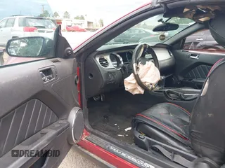2012 Ford Mustang V6 with VIN 1ZVBP8EM5C5286673, listed as a IAAI auction lot 42172106 with 207,627 mi miles and . Bid and sale history available at DreamBid. Image 5.