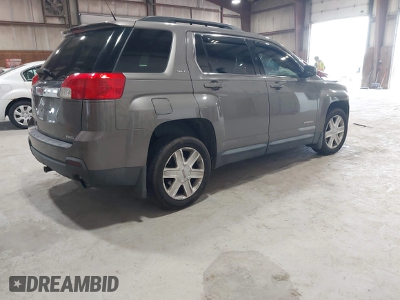 2010 GMC Terrain SLT-1 z VIN 2CTFLGEYXA6230148, wystawiony jako IAAI lot #42353281 z przebiegiem 186 553 mil mil oraz . Historia ofert i sprzedaży dostępna na DreamBid. Obrazek 4.