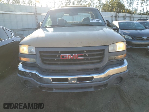 2007 GMC Sierra 1500 with VIN 1GTHC29D17E113884, listed as a Copart auction lot 40520994 with Not Provided miles and Salvage Title. Bid and sale history available at DreamBid. Image 5.
