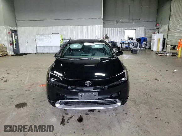 2023 Toyota Prius LE with VIN JTDADABU0P3000216, listed as a Copart auction lot 51135365 with 18,138 mi miles and Salvage Title. Bid and sale history available at DreamBid. Image 10.