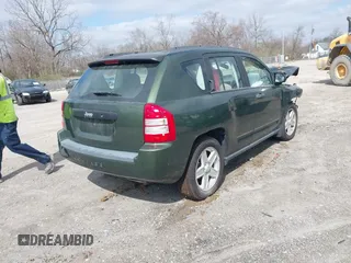 2008 Jeep Compass Sport with VIN 1J8FT47088D714924, listed as a IAAI auction lot 39488653 with 85,964 mi miles. Bid and sale history available at carsss.com. Image 4.